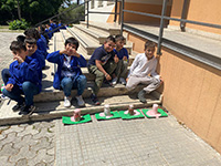 2023-05-23-esperimenti-vulcani-plesso-santalucia-01